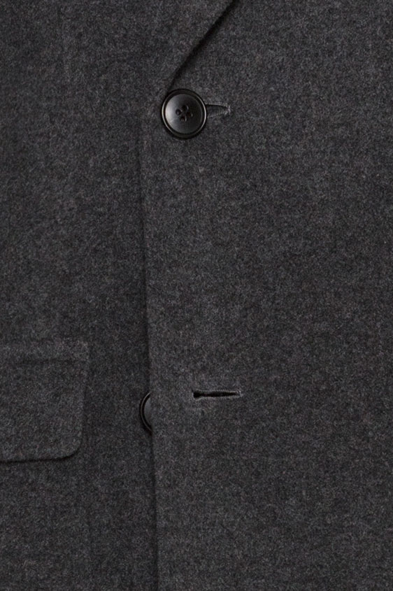 Серое пальто из шерсти