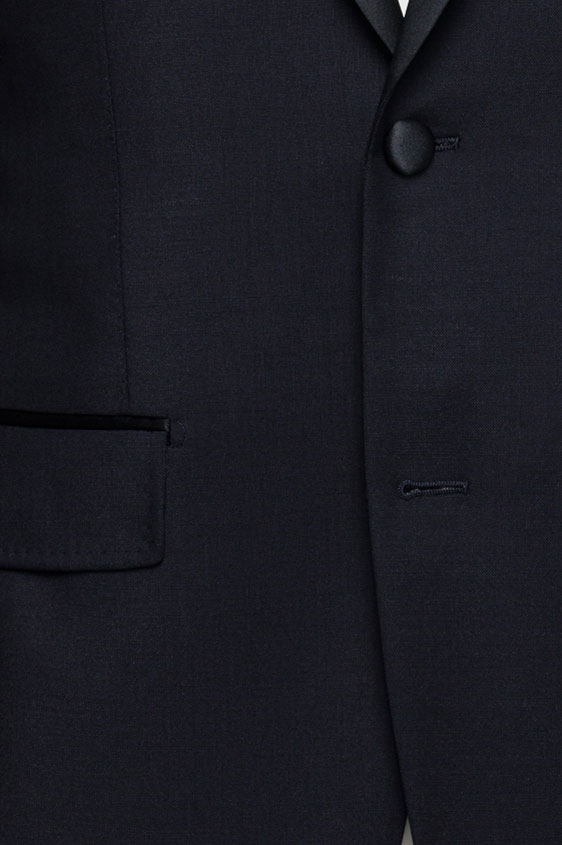 Черно-синий смокинг