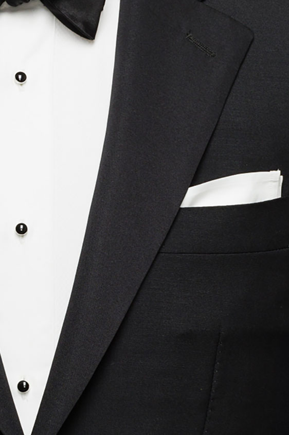 Черный смокинг