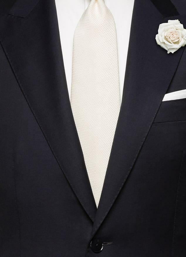 Темно-синий свадебный костюм