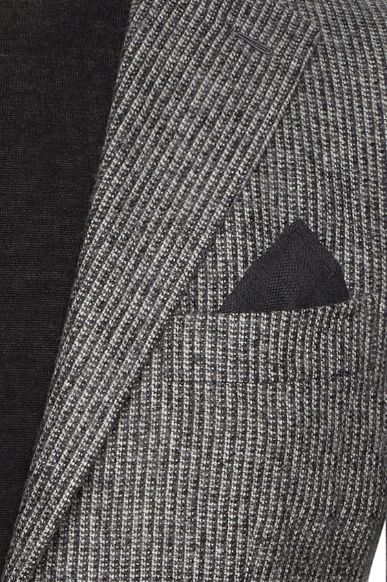 Пиджак серый в мелкую полоску