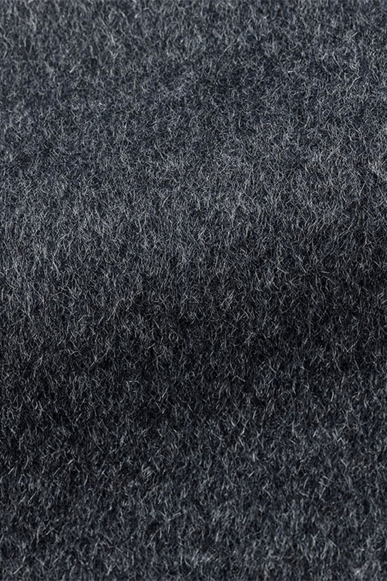 Серое пальто