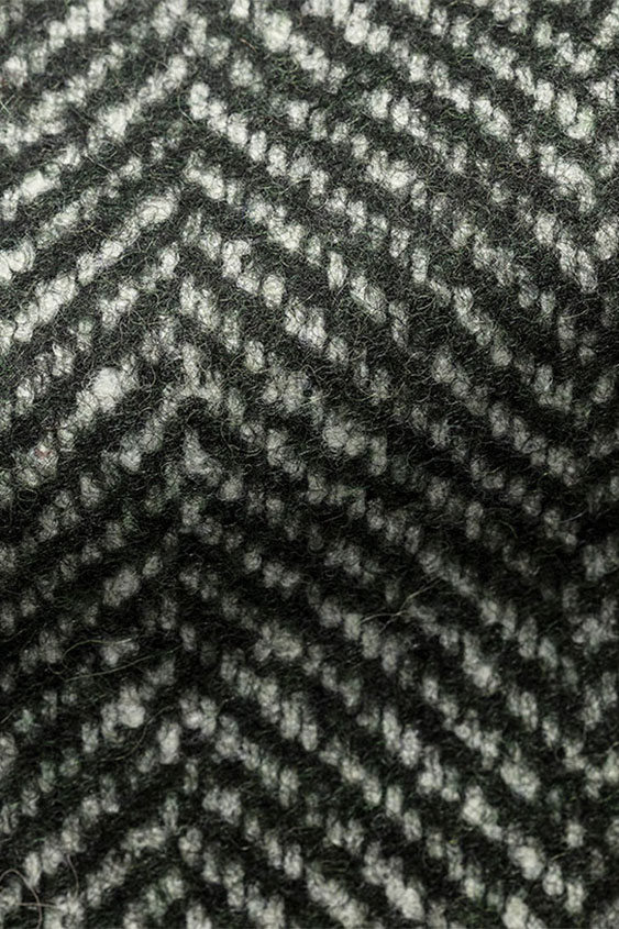 Зелёное пальто в ёлочку