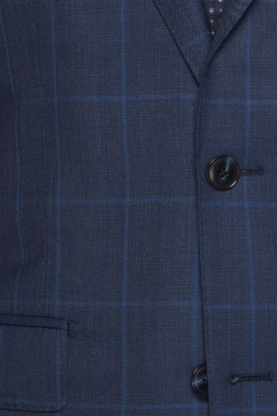 Синий костюм в клетку