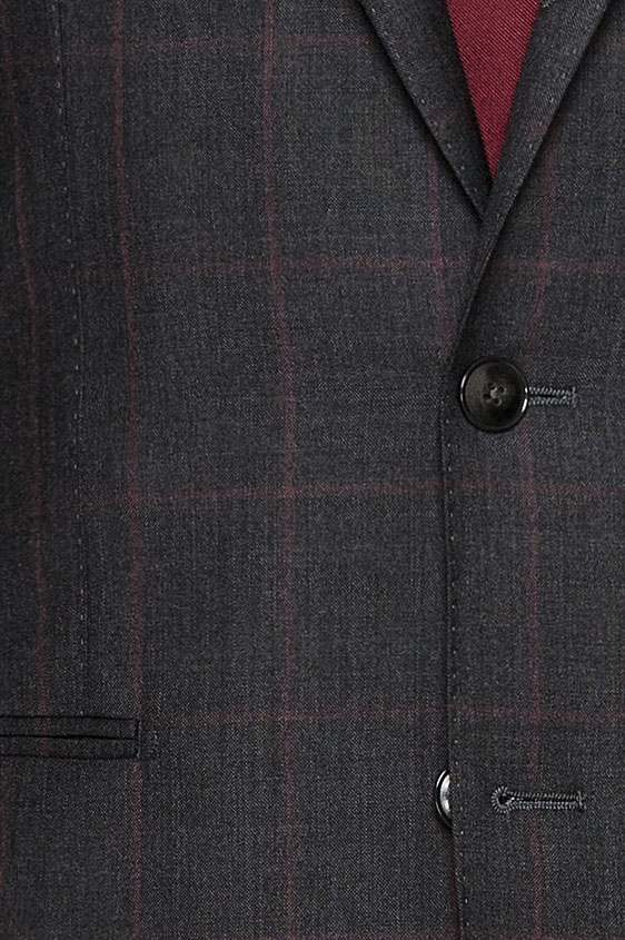 Серый костюм с зернистой структурой “sharkskin”