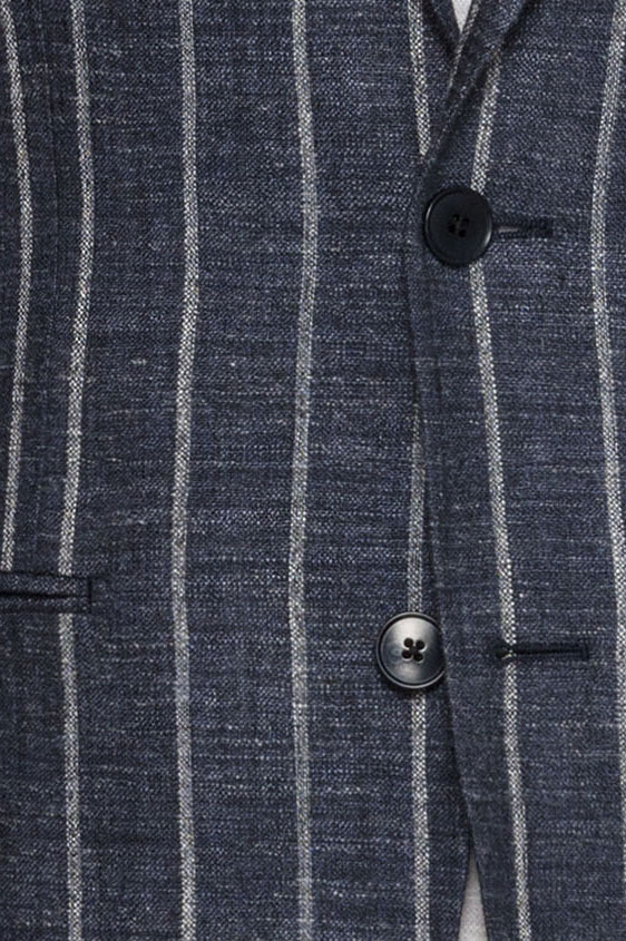 Синий костюм из шелка со льном в широкую полоску