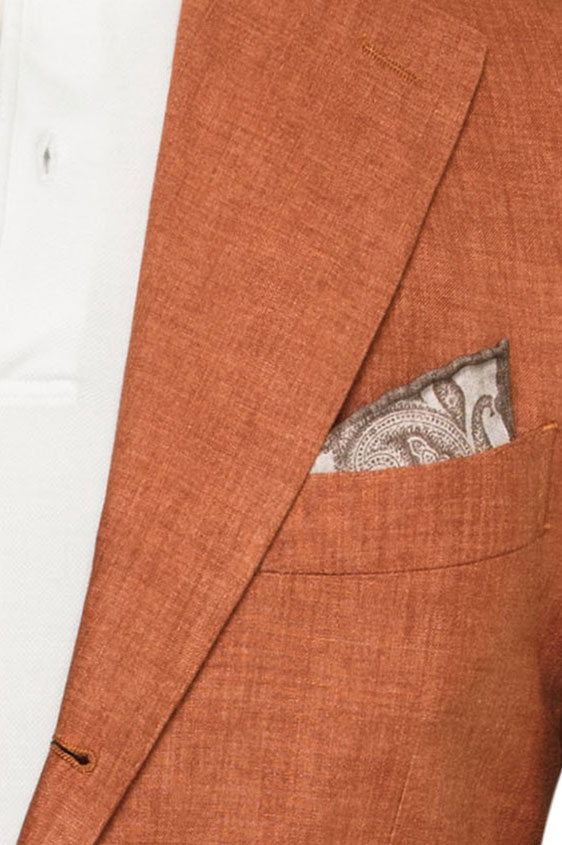 Костюм оранжевого цвета из льна