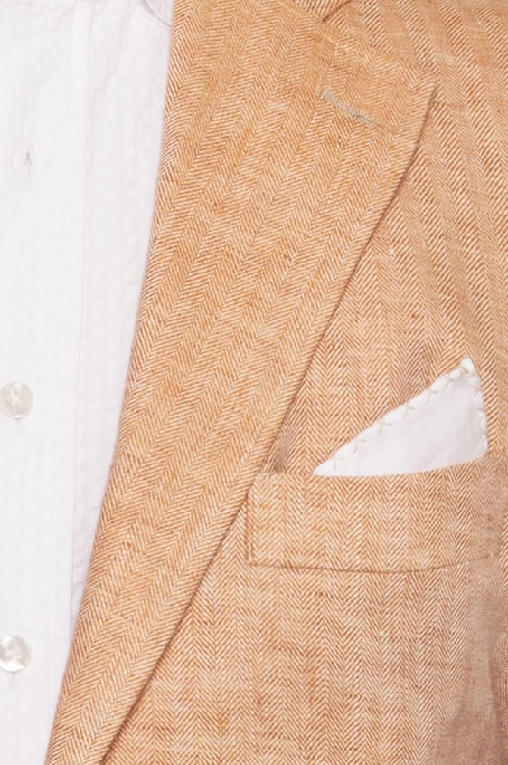 Пиджак светло-оранжевый в “елочку”