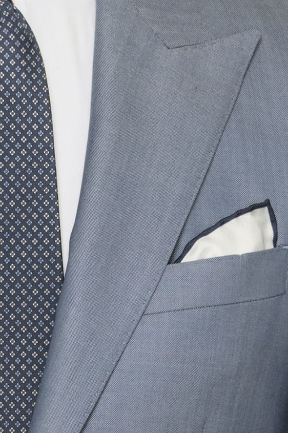 Костюм серо-голубой из шерсти зернистой фактуры