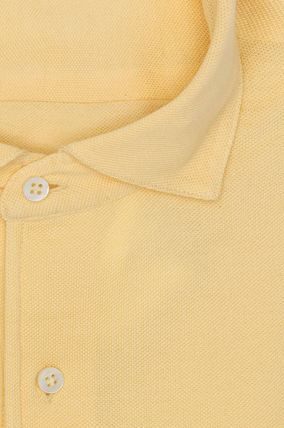 Поло светло-желтого цвета