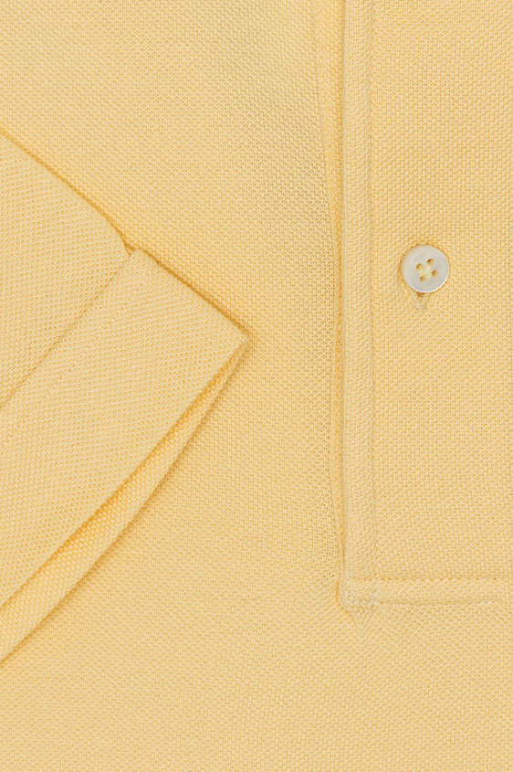 Поло светло-желтого цвета