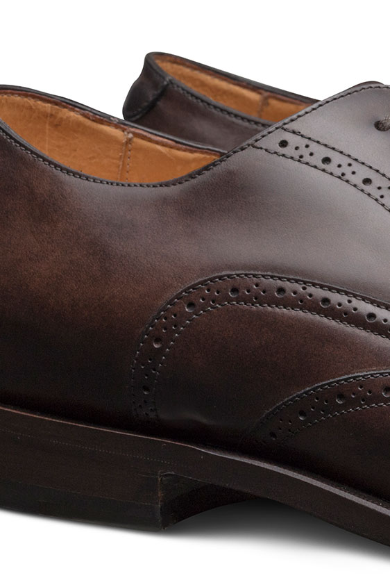 Темно-коричневые оксфорды с брогированием