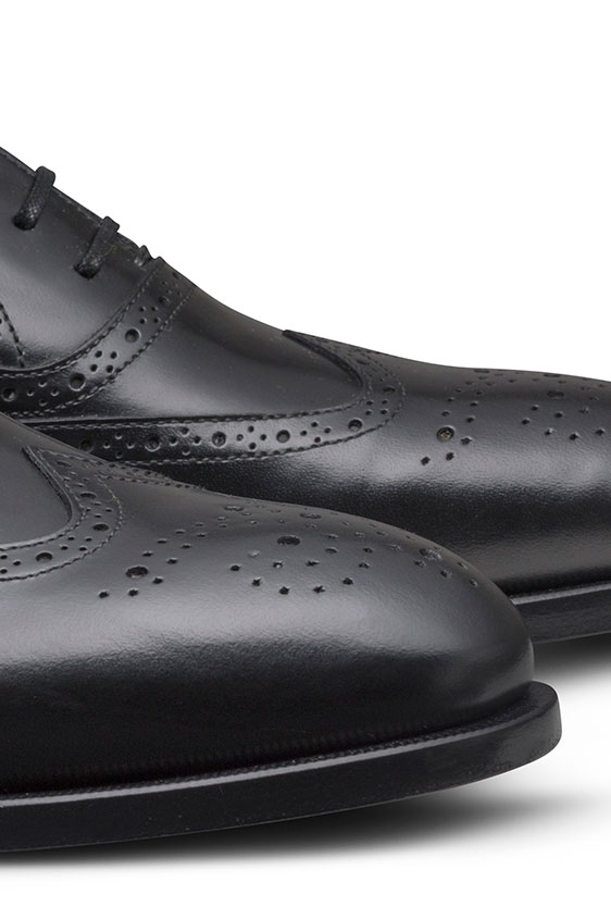 Черные оксфорды из кожи с брогированием