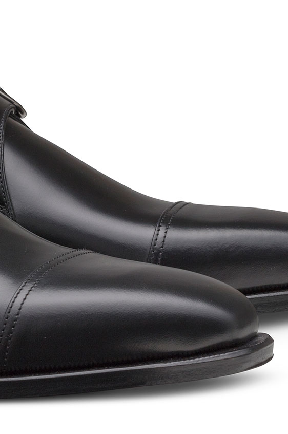 Черные гонки из натуральной кожи