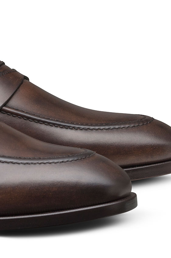 Коричневые лоферы из кожи