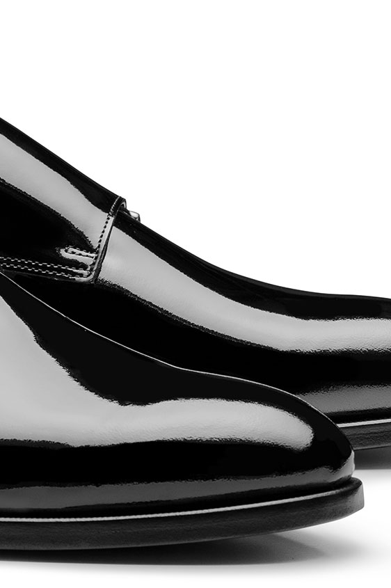 Черные лаковые монки