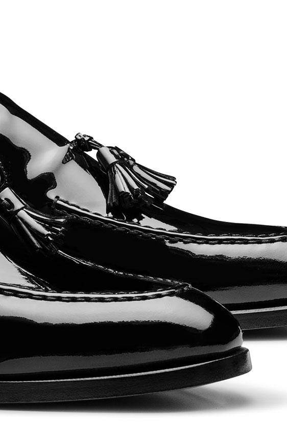 Черные лаковые лоферы