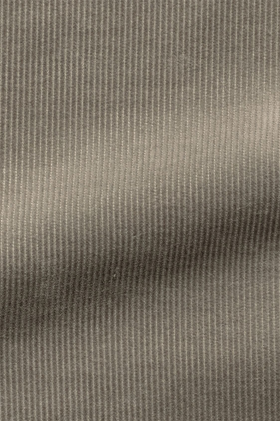 Серый вельветовый костюм