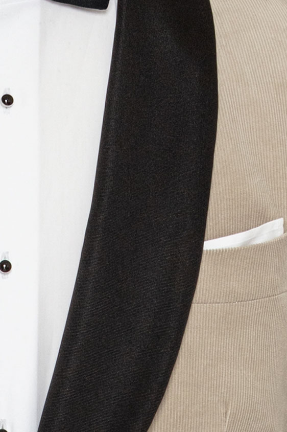 Светло-серый вельветовый костюм