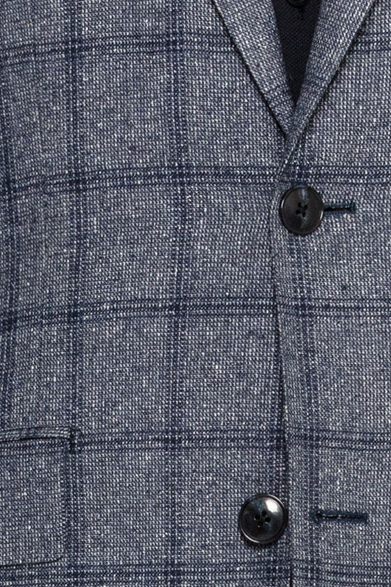 Серо-синий костюм в синюю клетку
