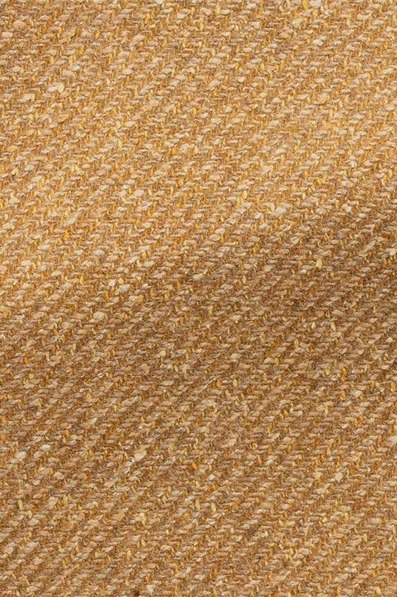 Пиджак желтого цвета