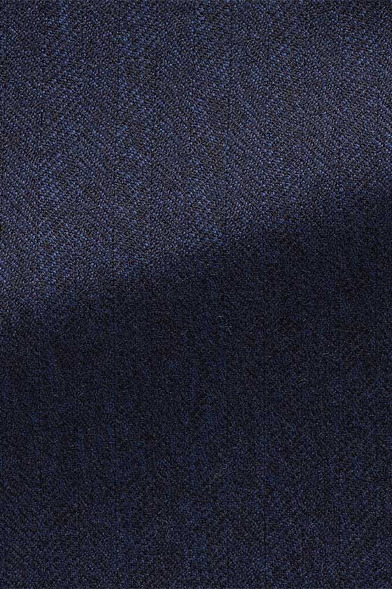 Темно-синий пиджак в елочку