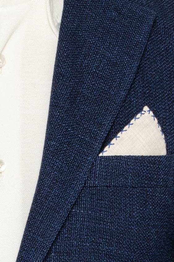 Темно-синий пиджак плетеной фактуры