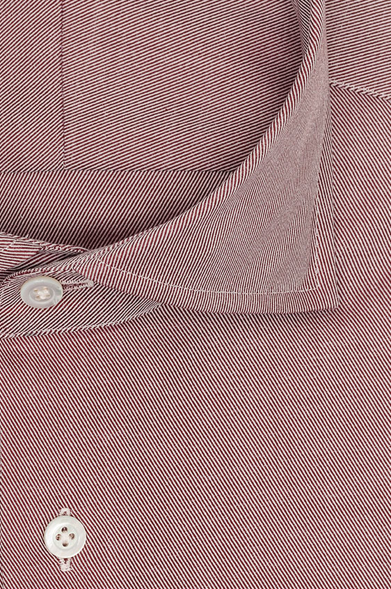 Светло-бордовая сорочка