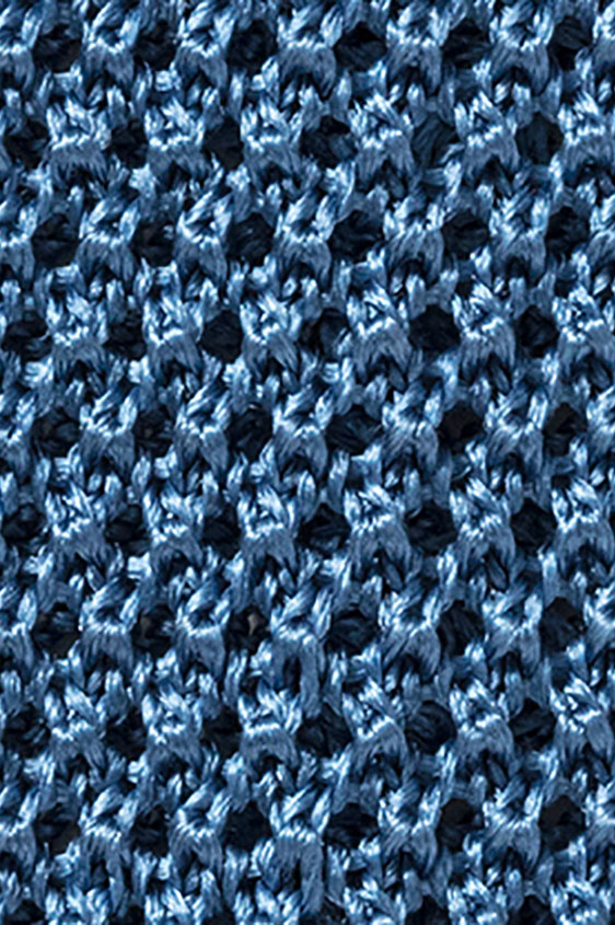 Светло-синий галстук вязаной фактуры