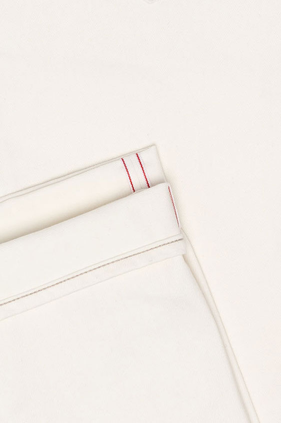 Джинсы белого цвета из денима selvedge