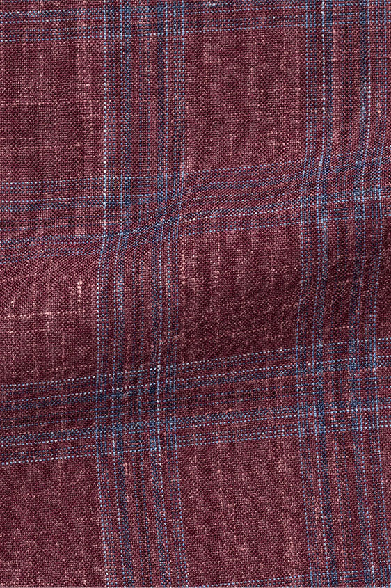 Бордовый костюм в голубую клетку