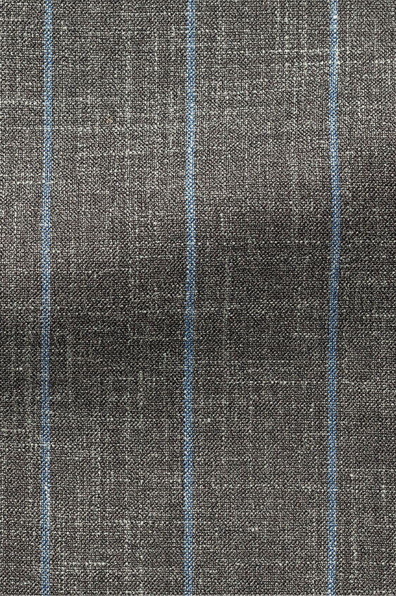 Темно-серый костюм в синюю клетку