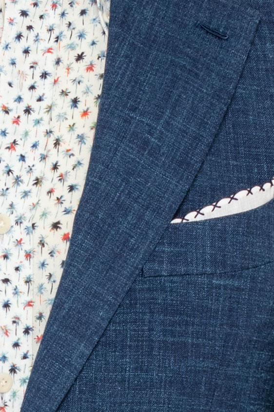 Синий костюм с эффектом стрейч