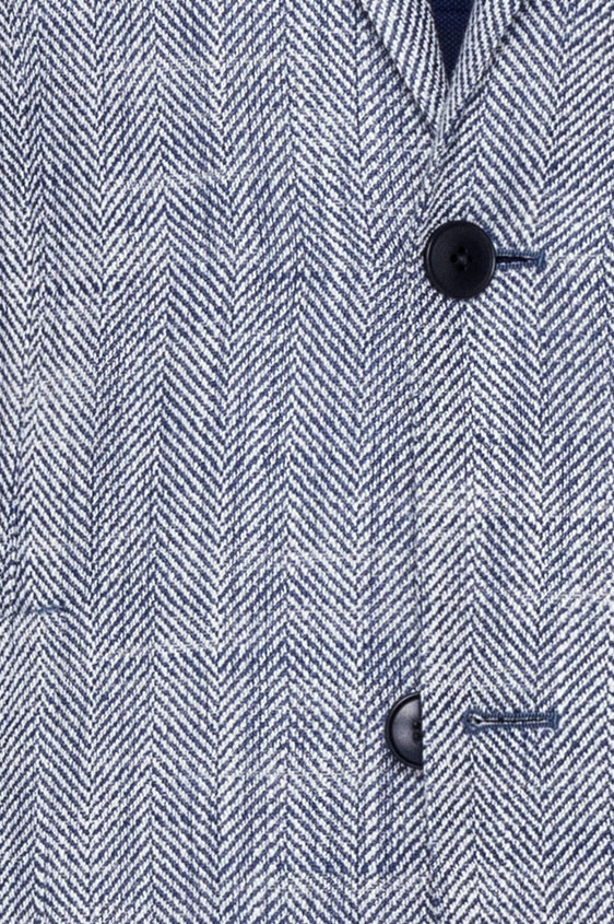 Голубой пиджак в елочку