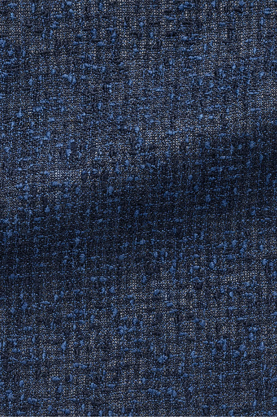 Темно-синий пиджак с объемной фактурой