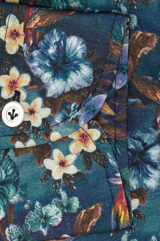 Темно-бирюзовая сорочка с принтом попугая