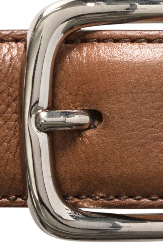 Коричневый ремень из кожи