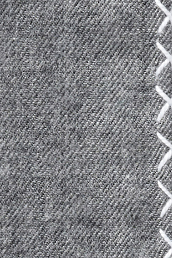 Серый нагрудный платок с белой окантовкой