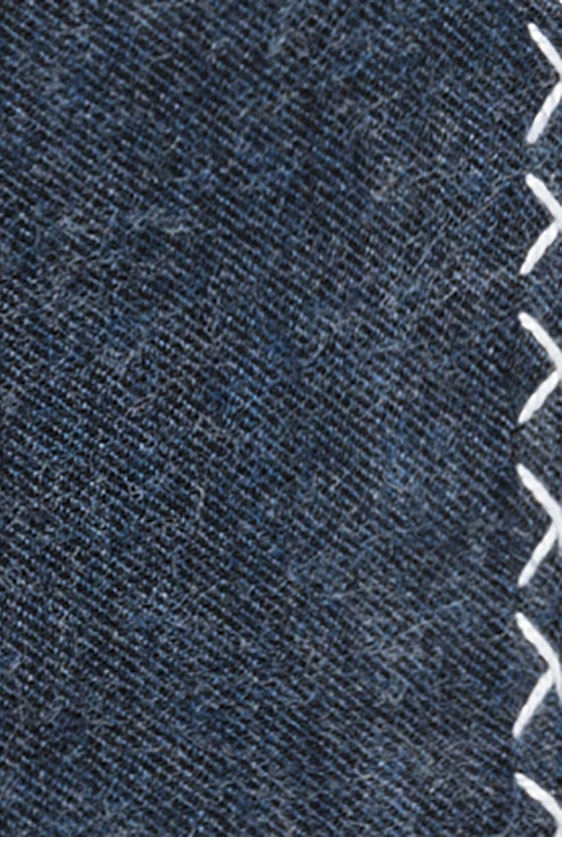 Синий нагрудный платок с белой окантовкой