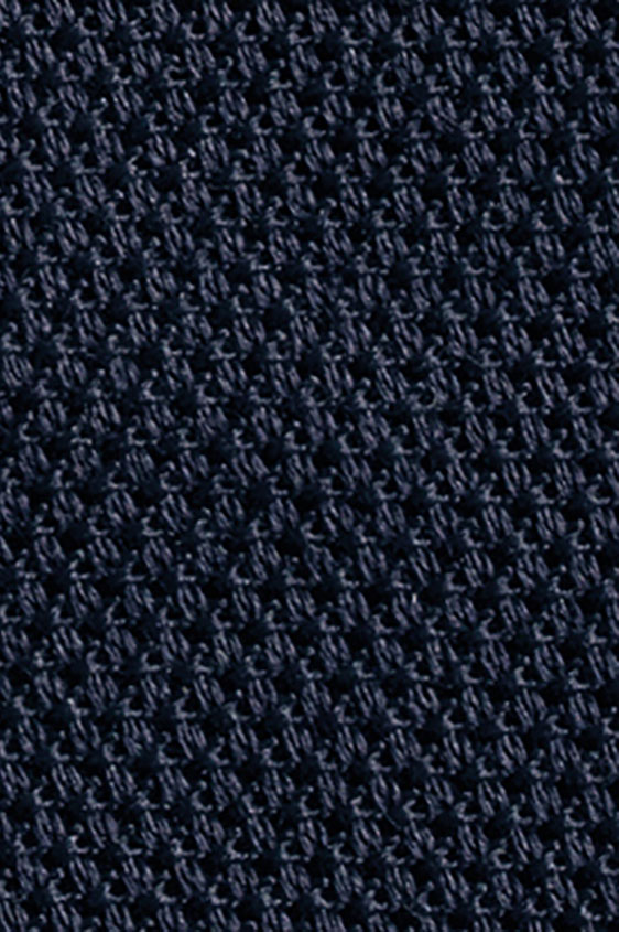 Темно-синий нагрудный платок плетеной фактуры