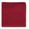 Красный нагрудный платок плетеной фактуры