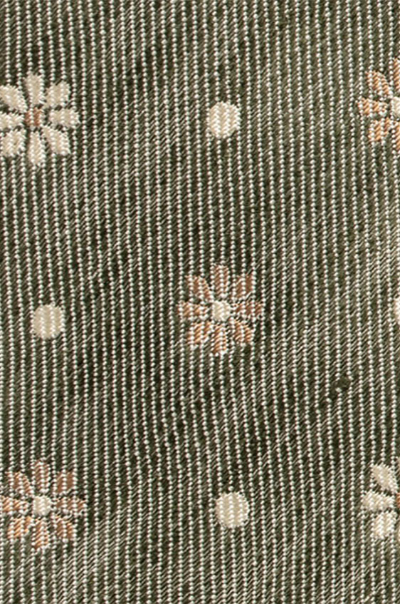 Зелёный галстук с цветочным принтом