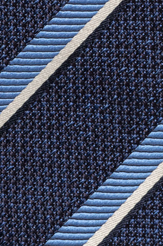 Тёмно-синий галстук в полоску