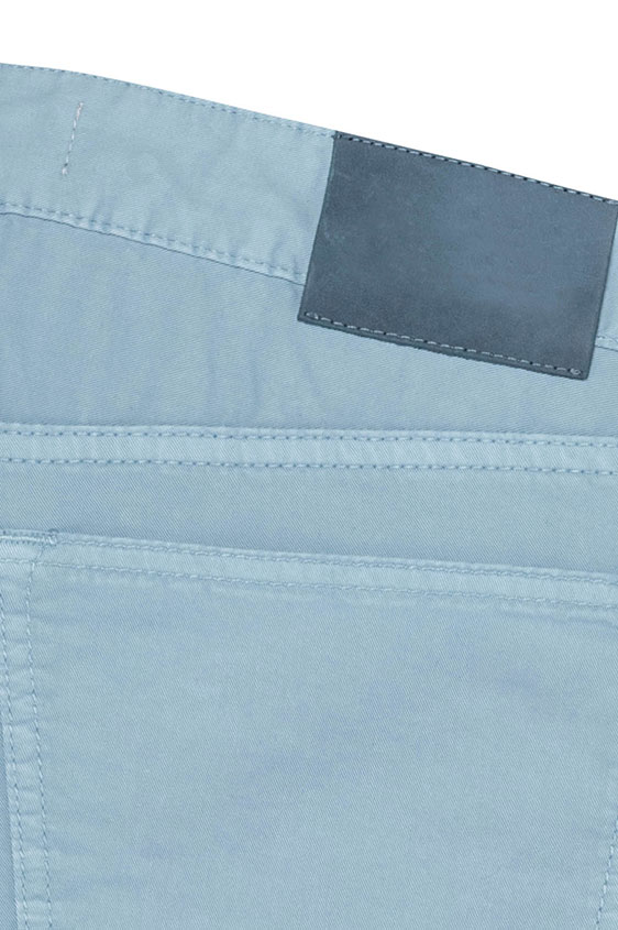Брюки чинос светло-голубого цвета