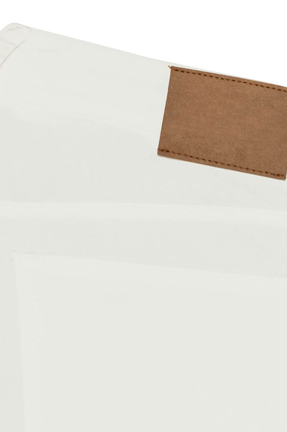 Брюки чинос белого цвета