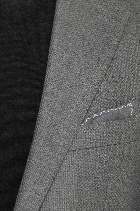 Серый пиджак из шерсти