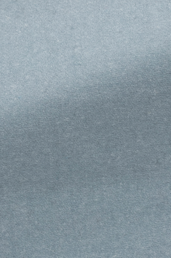 Светло-голубой пиджак