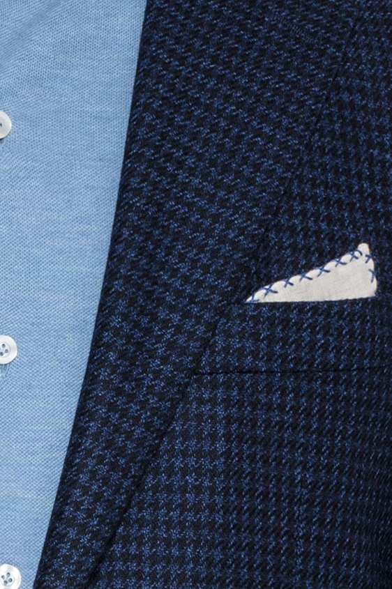 Синий пиджак в гусиную лапку