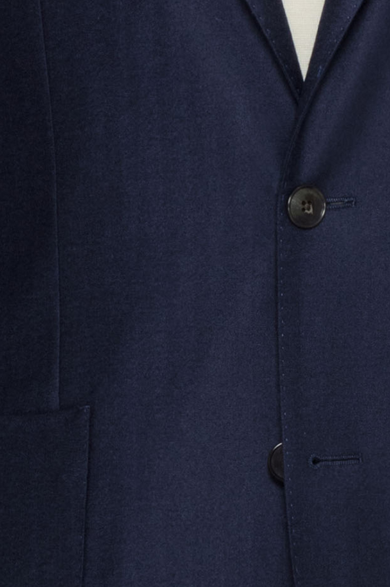 Темно-синий пиджак в ёлочку