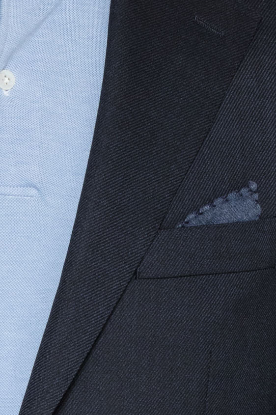 Темно-синий пиджак с эфектом “стрейтч”